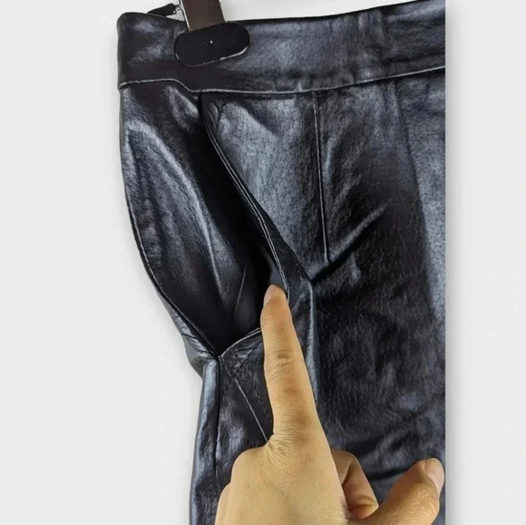 NWT CHADWICKS Women's Genuine Leather Black Pencil Skirt Size 4P - Picture 5 of 8